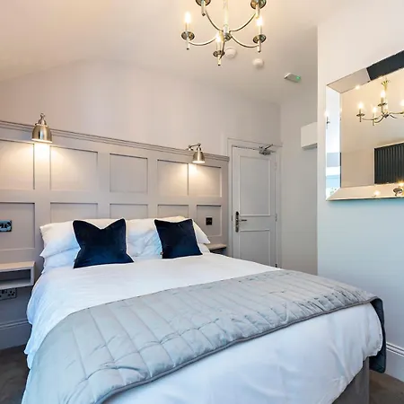 Modern On The Marina Dublin