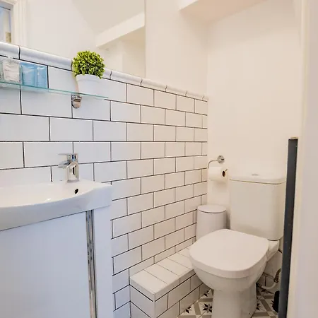 Modern By The Marina דבלין