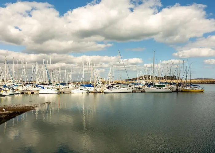 Modern By The Marina Apartment Dublin