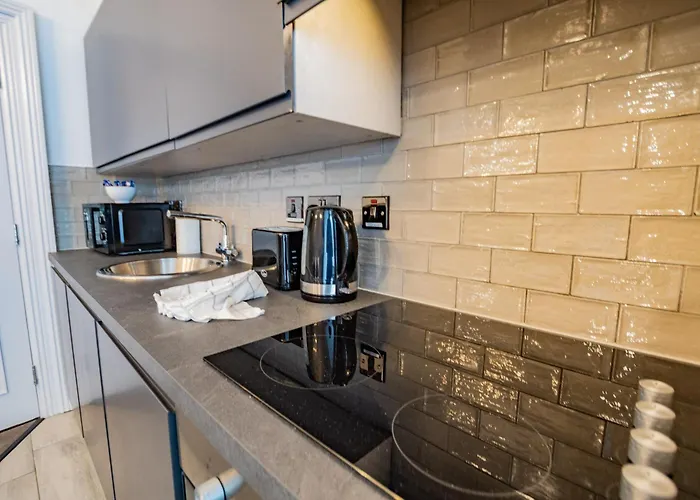 Modern By The Marina